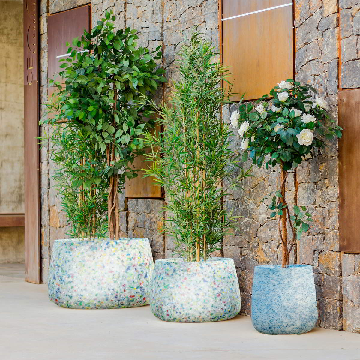 Round Pot Colour Camelia Recycled Material | Newgarden